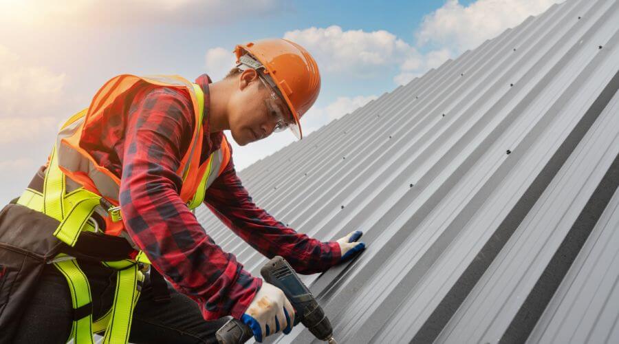 GAF certified roofer in Liberal, KS